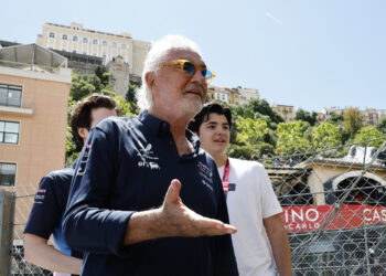 Flavio Briatore Defies Chaos, Claims Luca de Meo’s Exit Won’t Rock Alpine F1