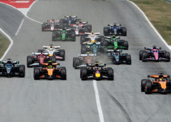 Oscar Piastri Aims for Victory Battle with Lando Norris in Montreal