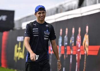 Alexander Albon: Williams’ Montréal Missteps Signal Impending Team Turmoil