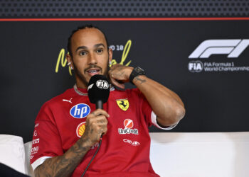 Lewis Hamilton Puts Lando Norris and Oscar Piastri in Crucible of ‘Unimaginable Pressure’