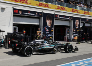 Russell’s Triumph: Mercedes’ Suspenseful Rear Suspension Saga Yields Unprecedented Victory