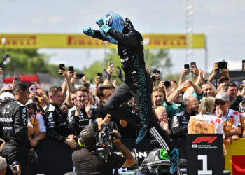 George Russell teases nude calendar plans if F1 contract negotiations falter