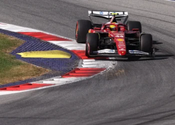 Lewis Hamilton ignites track fire during Austrian GP qualifying frenzy