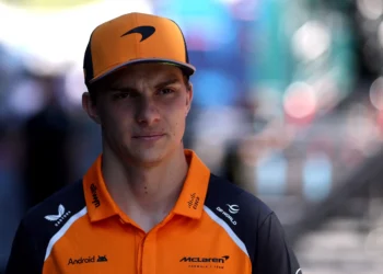 Oscar Piastri’s Pole Dreams Dashed by Gasly’s Spin, Norris Reigns Supreme