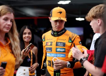 Lando Norris Claims Verstappen’s Aggressiveness, Pledges Respect and Admiration