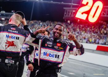 Derell Edwards Denounces NASCAR’s Pit Crew Swap Culture Unveiling Chaos Magnitude
