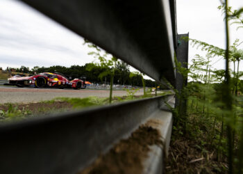 Calado Obeys Ferrari Team Order, Swaps Lead in Dramatic Midnight Move