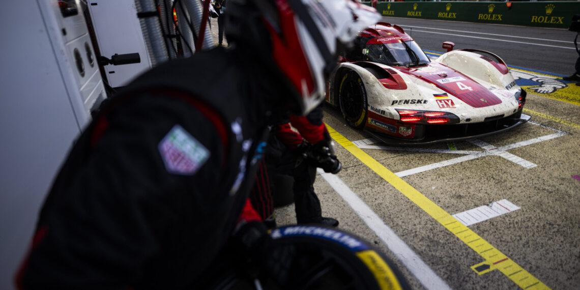 Ferrari’s Podium Sweep Threatened as Porsche Penske Motorsport Surges in LM24 Hour 22