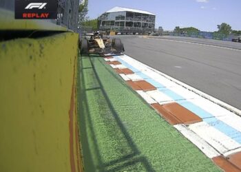 VIDEO – Oscar Piastri triggers red flag by hitting famed Wall of Champions at Canadian Grand Prix