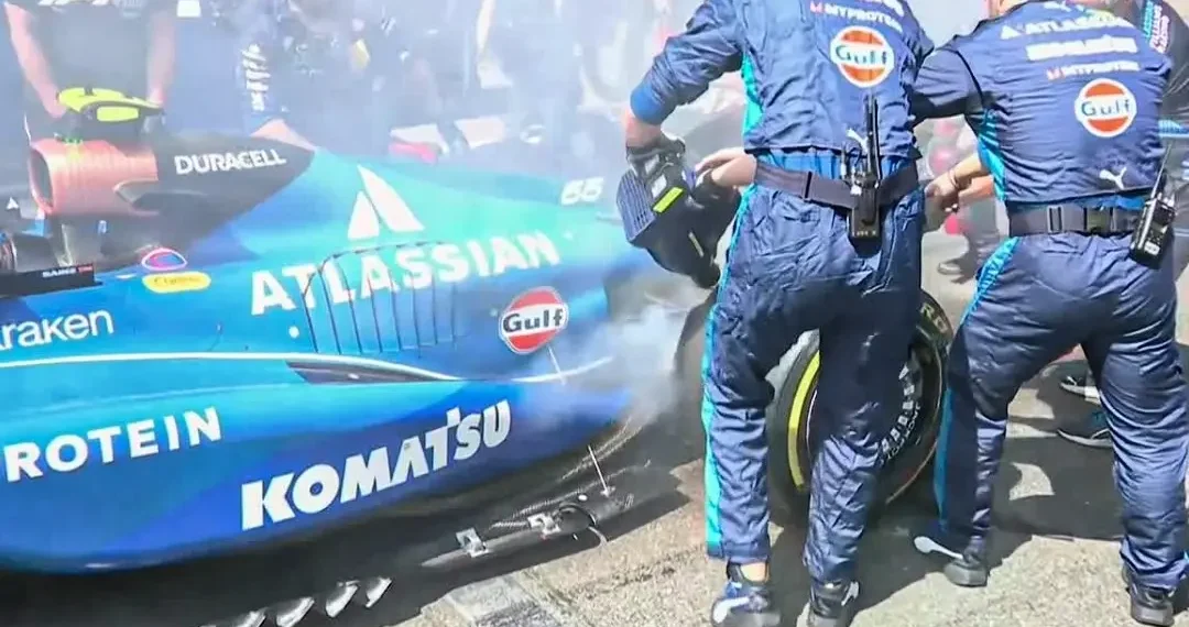 VIDEO – Carlos Sainz’s Williams ignites in flames, forcing dramatic Austrian Grand Prix exit