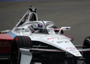 Jake Dennis Reigns Supreme in Jakarta, Seizes Pole Position Victory