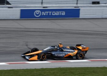 Nolan Siegel issues dramatic apology for expletive-laden outburst during intense IndyCar clash