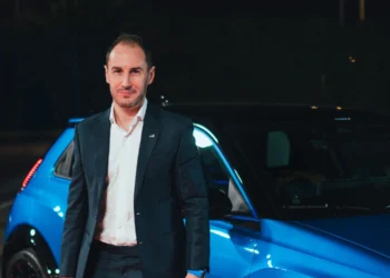 William Oakes Faces Trial Over Criminal Cash Charges in Riveting Legal Battle