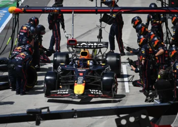 Max Verstappen’s Fierce Battle: Red Bull’s RB21 Upgrade Shakes Up Championship Pursuit