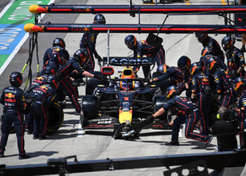 Max Verstappen Demands Red Bull Dominate to Overcome McLaren’s Extraordinary Challenge