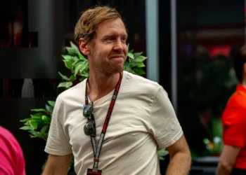 Sebastian Vettel’s Epic Clash with Red Bull Advisor Sets F1 World Abuzz
