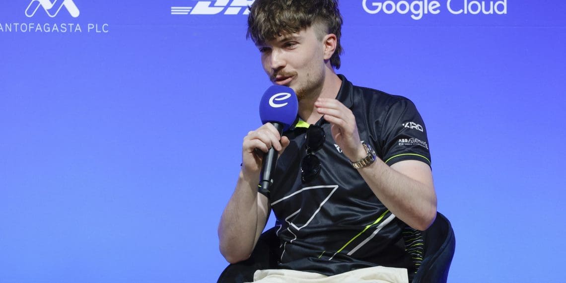 Dan Ticktum Faces Critical Decision: Stay Put or Embrace Thrilling Formula E Challenge