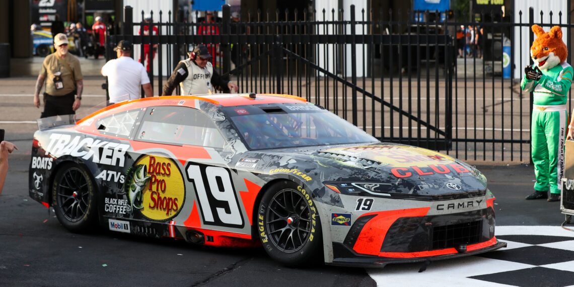 Chase Briscoe shines in Denny Hamlin’s praise post Pocono showdown