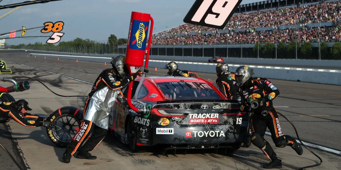 Chase Briscoe Faces Epic Showdown Against Friend Turned Rival at NASCAR’s Million-Dollar Event