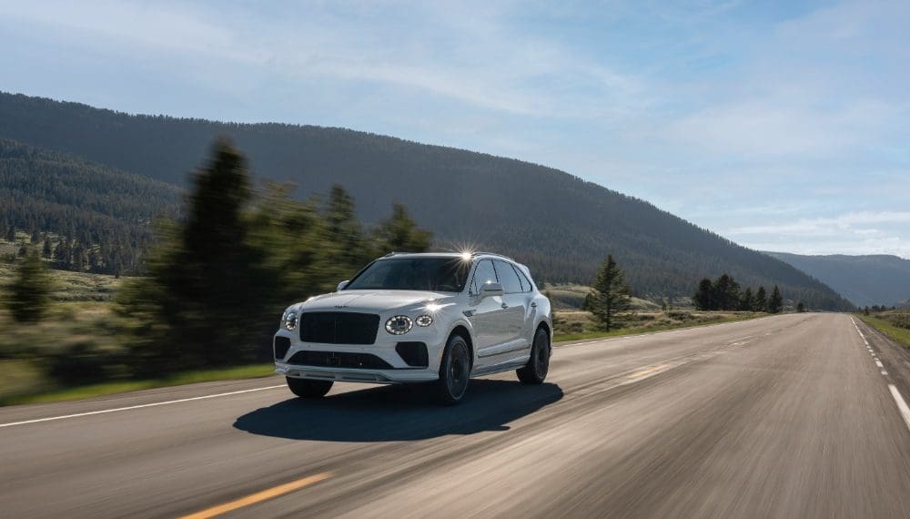 Bentley renova o Bentayga Speed que ganha V8 e mais potência