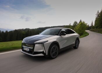 DS Nº8 chega ao mercado no verão: conheça todos os preços