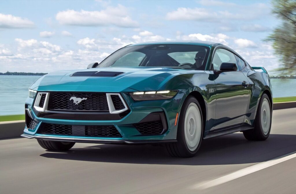 Ford Mustang ganha “pack” FX com visual revivalista