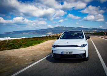 Leapmotor C10: um elétrico familiar completo e agradável de conduzir