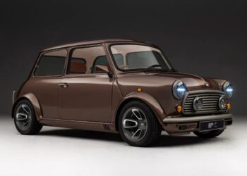 Callum Design transforma Mini MK5 Sports num restomod com 112 cv