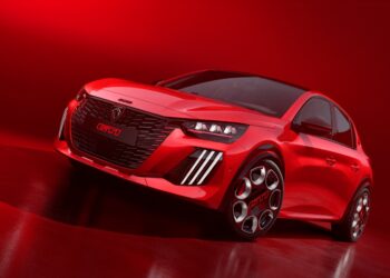 Peugeot E-208 GTi chega com 280 cv