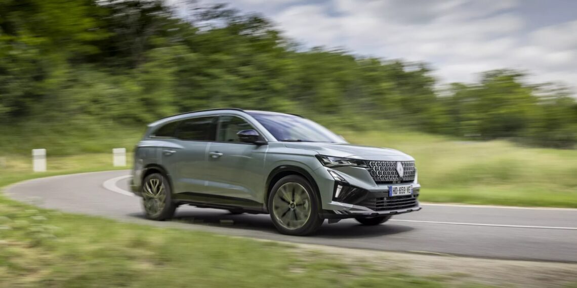 Renaul Espace atualizado já tem preços para o mercado nacional