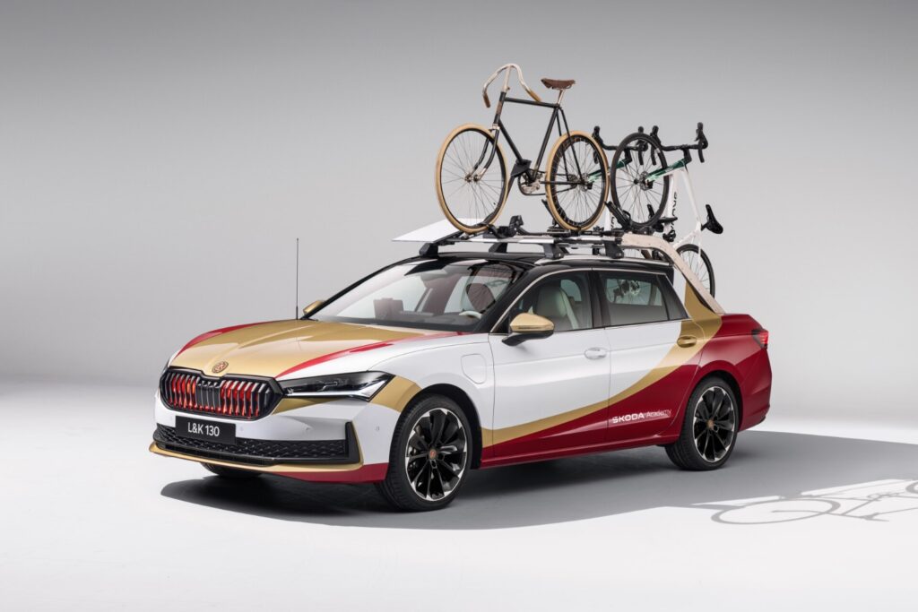 Novo Skoda L&K 130 mostra como é uma pick-up Superb pensada para o ciclismo