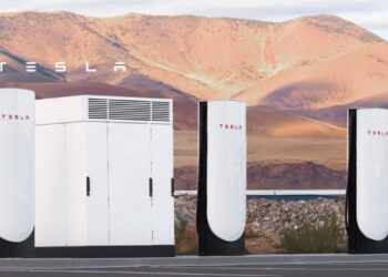 Supercarregadores V4 da Tesla chegam à China