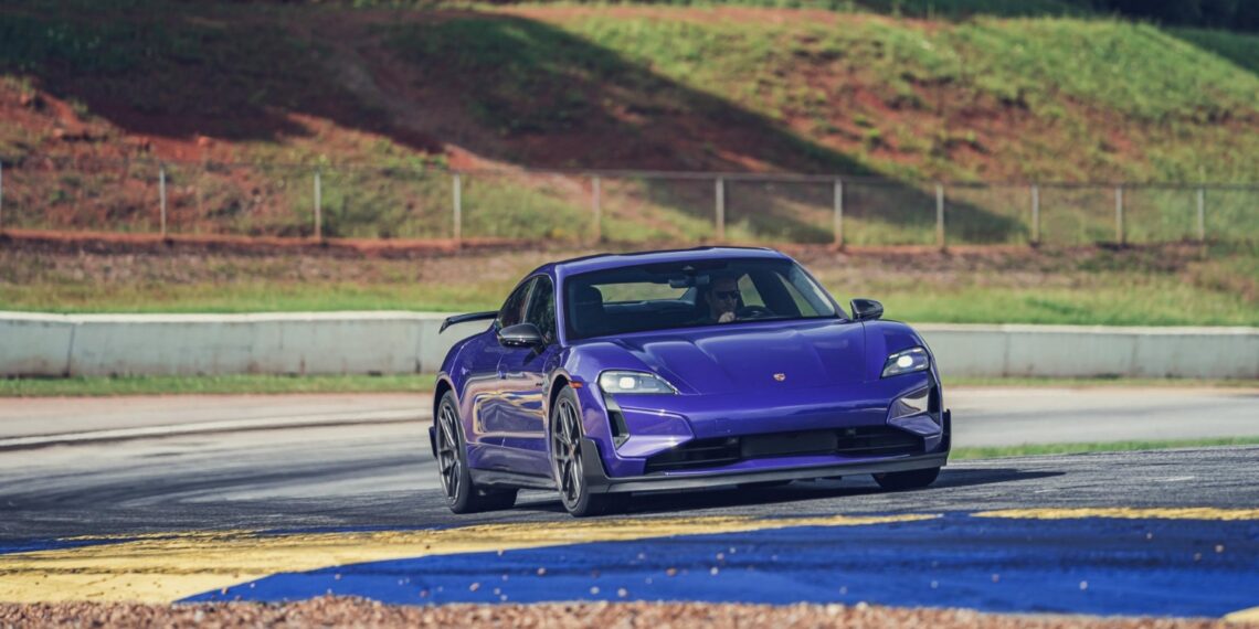 Porsche Taycan Turbo GT continua a somar recordes