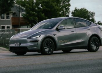Tesla lança serviço de robotáxi em Austin