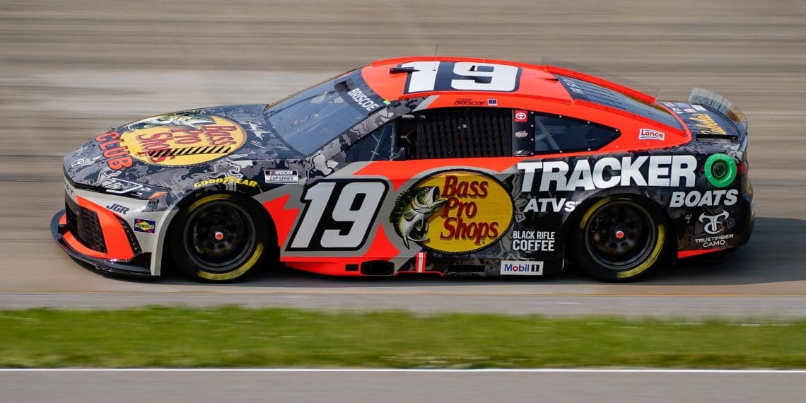 Chase Briscoe seizes pole in fiery Nashville showdown, eyeing victory on track.