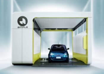 Fiat 500e vai testar estação de troca de baterias em Madrid