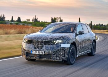 Nova geração do BMW iX3 entra nos testes finais antes da estreia