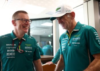 F1 Bombshell: Aston Martin Chief Makes Shocking Decision on Max Verstappen’s Future