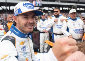 Kyle Larson’s Fiery Decline: Can He Reignite His Dominance for NASCAR Playoffs?