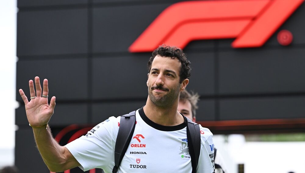 Daniel Ricciardo’s Explosive Silverstone Face-Off Creates F1 Buzz