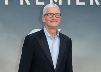 Apple’s Billion-Dollar Blitz: Secures F1 Streaming Rights Over ESPN in High-Stakes Showdown