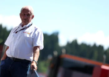 Max Verstappen’s Explosive Rejection: Mercedes Deal Unraveled by Helmut Marko’s Bold Statement