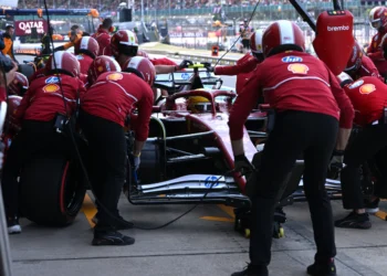 Lewis Hamilton Dominates British Grand Prix 2025 F1 Practice in Stellar Home Triumph