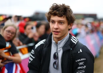 Antonelli’s Rookie F1 Triumphs and Trials: A Rollercoaster of Zeroes and Heroics