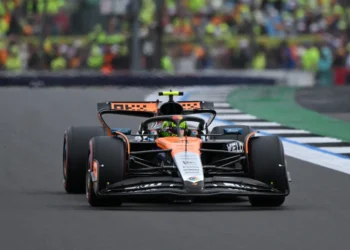 Lando Norris Exposes McLaren’s Struggle Against Max Verstappen with Jaw-Dropping Revelation