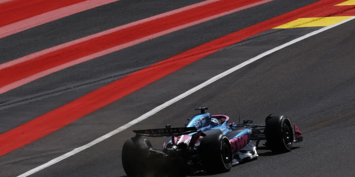F1 Drama Unfolds: Gasly Escapes Penalty Despite ‚Tow‘ Controversy – Stewards‘ Shocking Decision