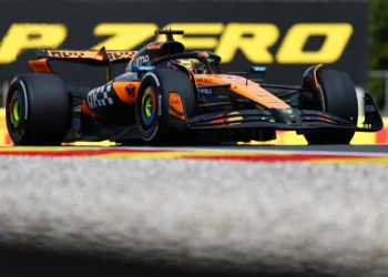 Oscar Piastri Dominates Belgian GP Practice, Leaving Lando Norris Struggling to Keep Up