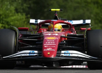 Lewis Hamilton’s Dramatic Disaster: Shocking Exit at Belgian Grand Prix Sends F1 Fans Reeling