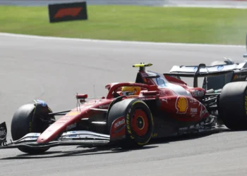 Lewis Hamilton’s Title Hopes CRUSHED by Ferrari’s Dominance as Verstappen Mounts Comeback