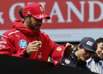 Lewis Hamilton’s Shocking Engineer Swap Sends Shockwaves Through F1 World
